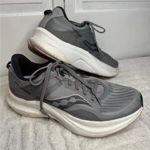 Saucony Tempus Road-Running Shoes - Women's Alloy / Quartz 9.5